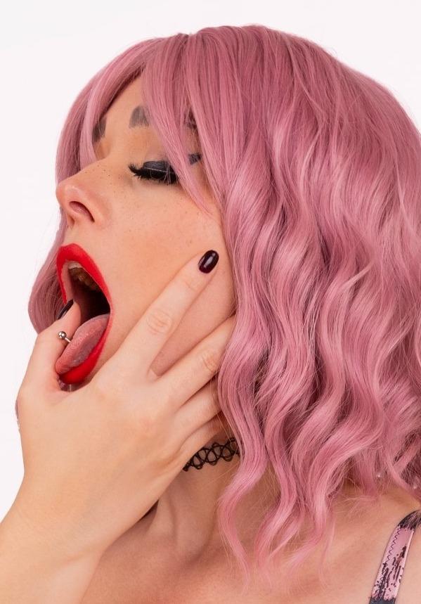 Fanny Fox — fotos e vídeos +18