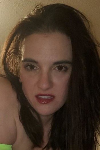 Stephanie — fotos e vídeos +18