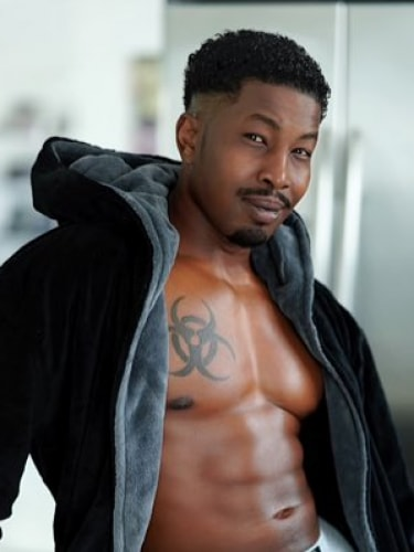 Isiah Maxwell photo 4