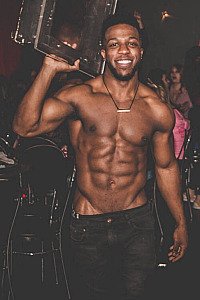 Kyle Smiles - profil actrice