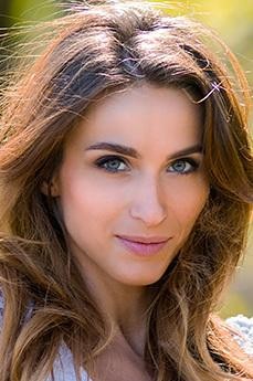 Cara Mell photo 9