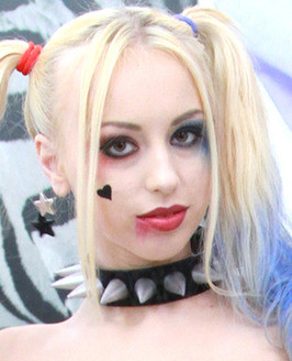 Kira Thorn photo 30
