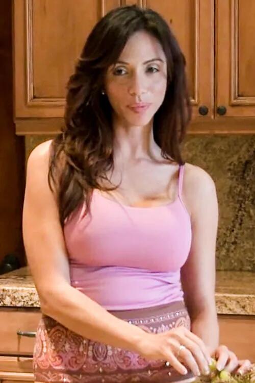 Ariella Ferrera photo 40