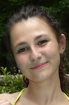 Liz Jordan photo 79