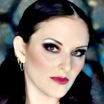 Caroline Pierce photo 22