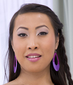 Sharon Lee photo 10