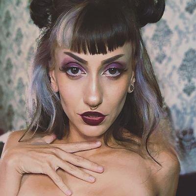 Freyja Moon — fotos e vídeos +18
