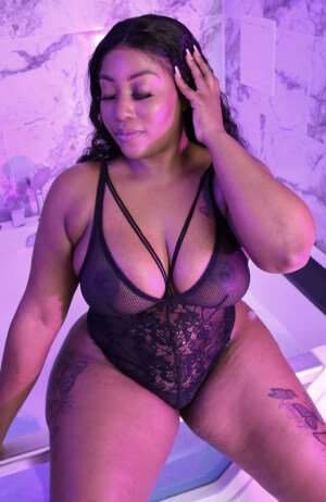 Cocowetlipxx — fotos e vídeos +18