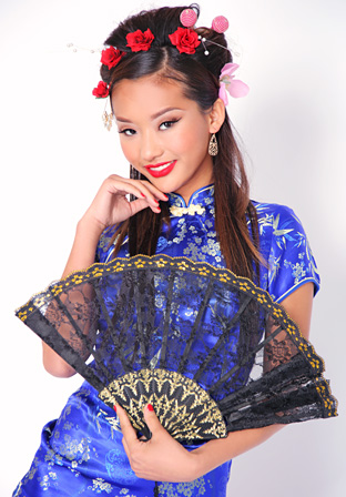 Alina Li photo 15