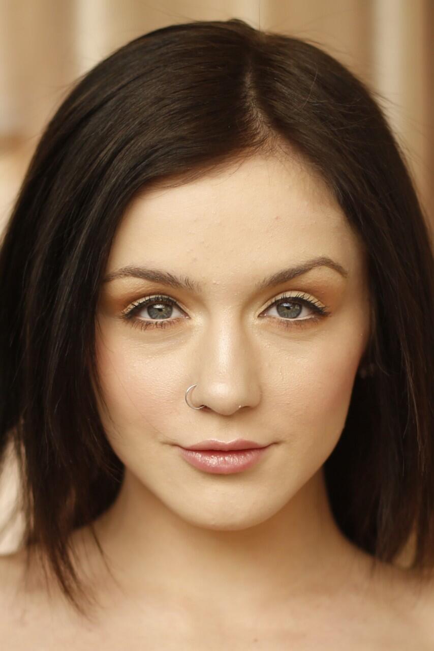 Rosalyn Sphinx photo 48