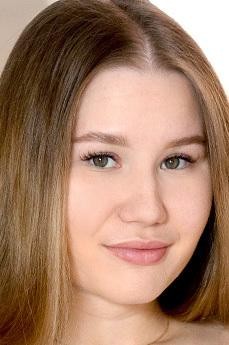 Amalia Davis photo 27