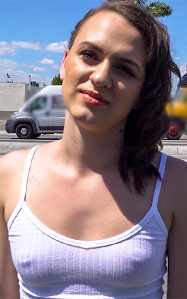 Alex More photo 19