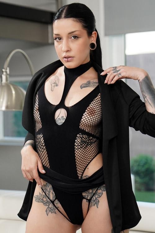 Morea Black photo 6