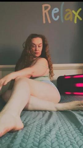 Vikki Georgian — fotos e vídeos +18