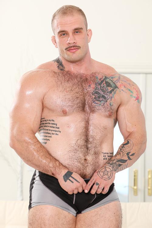 Davin Strong photo 10
