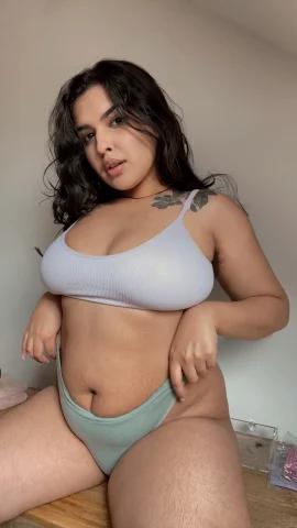 Maya Petite — fotos e vídeos +18