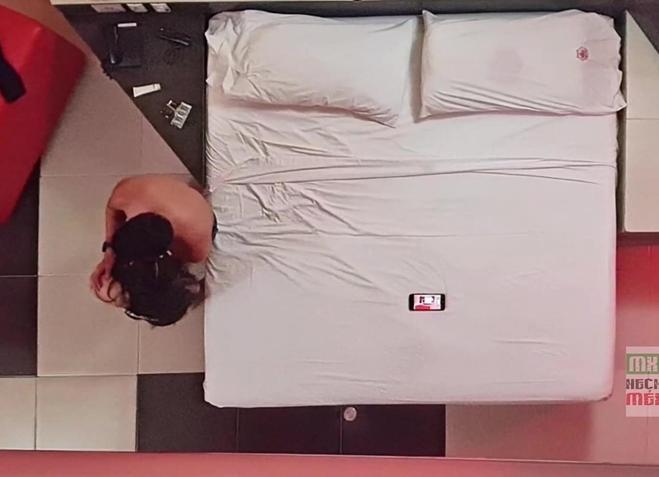 Full Fuck Scene POV 2 Scens, 2 Fucks, 2 Cums. Karla Hotwife Fucking Infront Of His Husband