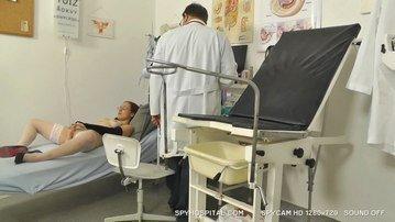 Voyeur Video Of A Redhead Girl At Gyno Doctor Office