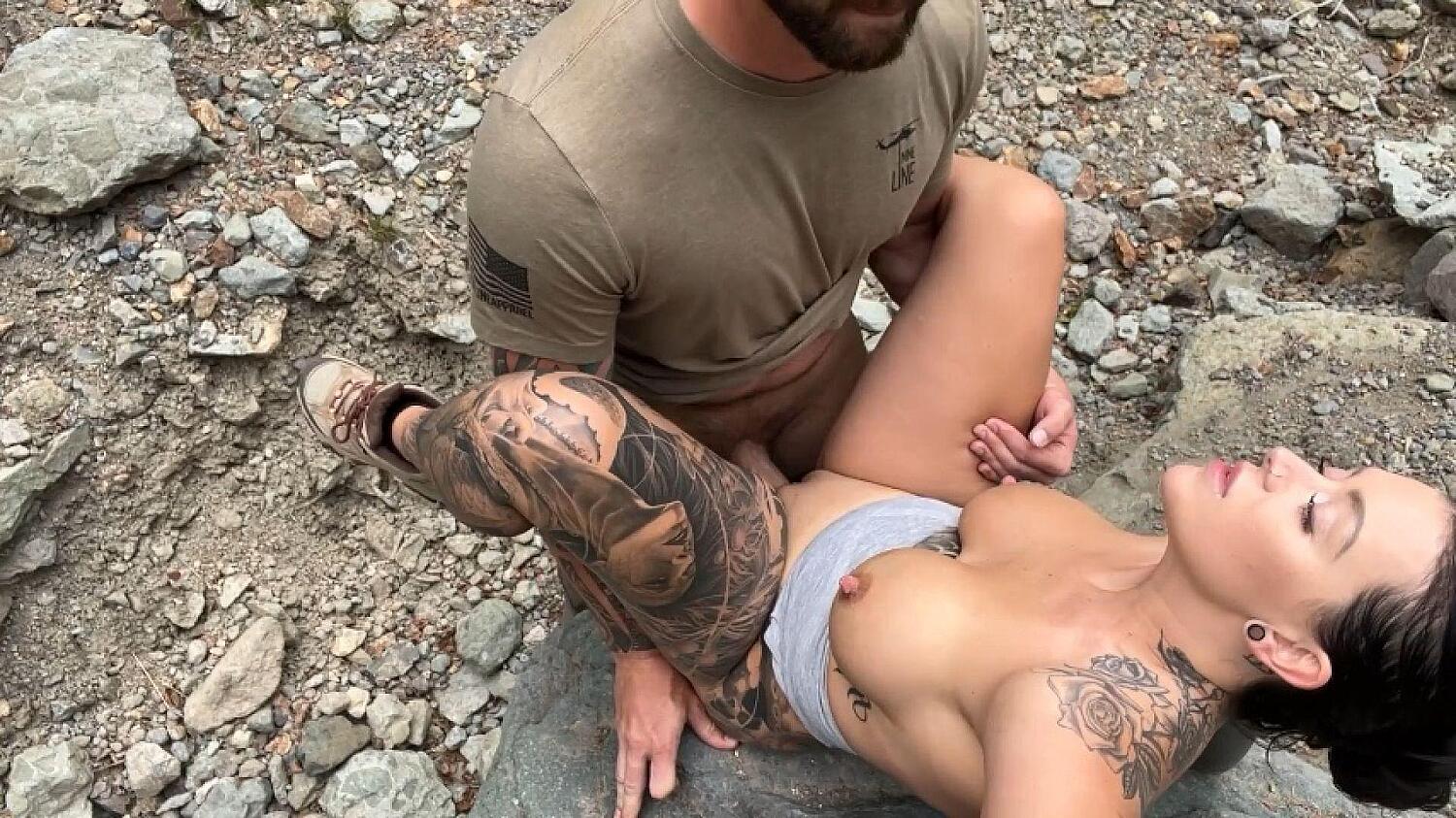 Bg Mountain Fucking Creampie