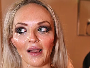 Blond Cocksucker Louise Lee Takes a Face Creaming