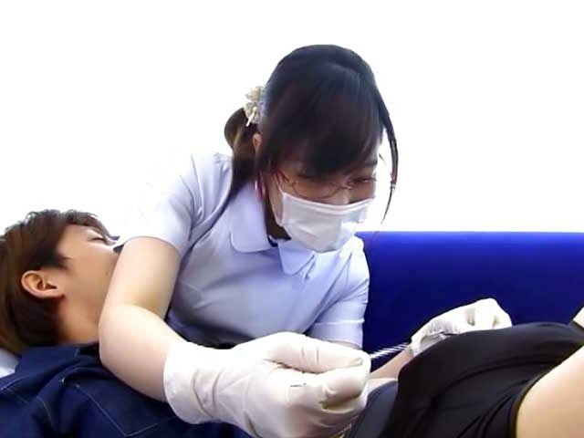 Sakura Chinami Giving Head Like a True Pornstar