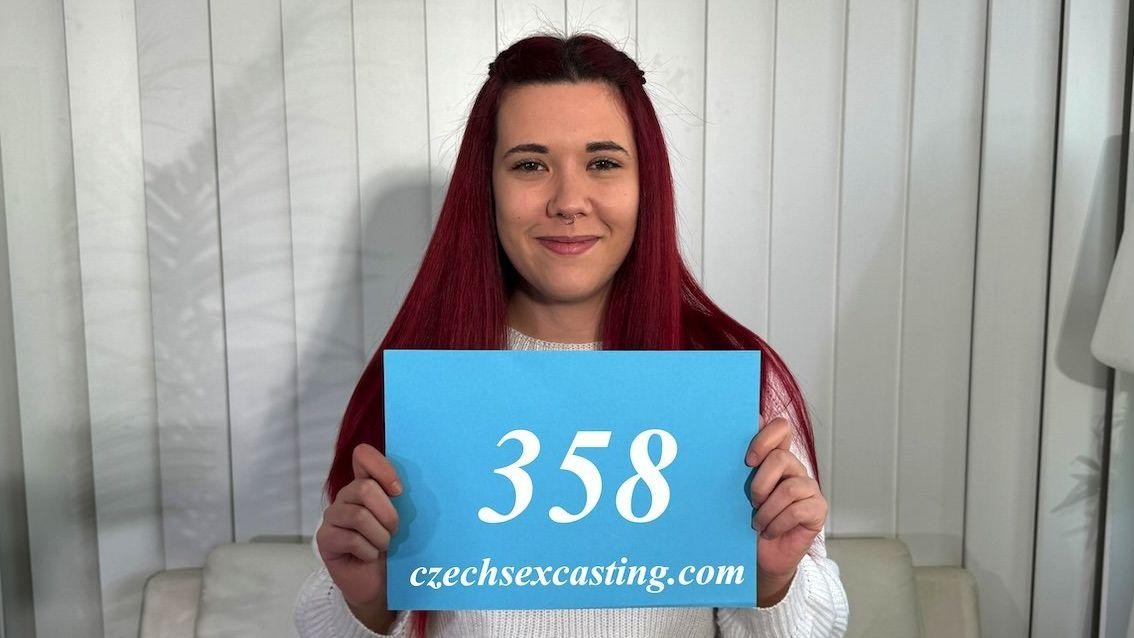 Amazing Redhead Loves to Be a Model