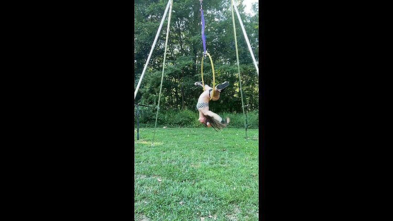 Horny Fox Ariel Tricks & Squirts Alot