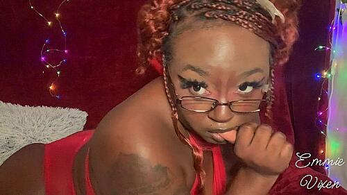 Ebony Bimbo Plays With Butt Plug