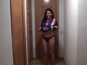 Carlota Teen Fucks the Plumber and He Can't Last More Than 10 Minutes.