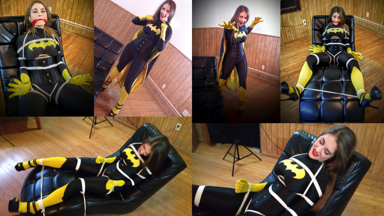 Batgirl Chairtied