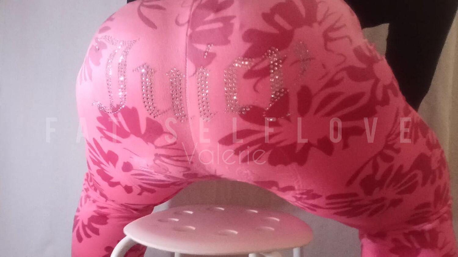 Mean BBW Giantess Buttcrush Your Face Or Shrunkies