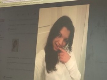 18 Anitos, Gitanita, Colegiala, Guapisima y Con Muchas Ganas De Follar. Aroa Pasa Del Cole De Monjas a Grabar Porno Con Fakings