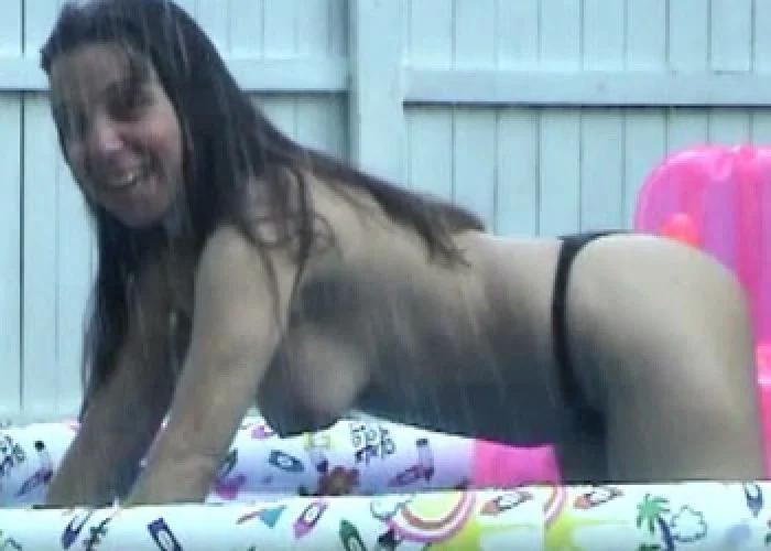 Petite MILF Vixen Gets All Wet
