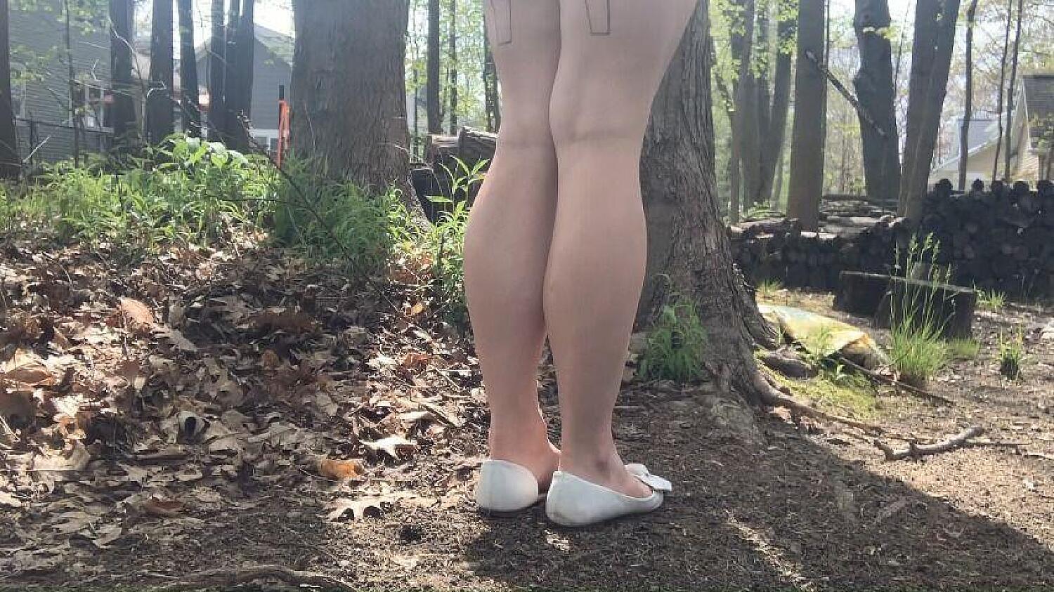 Muscular Calves Show Off Spring 2020