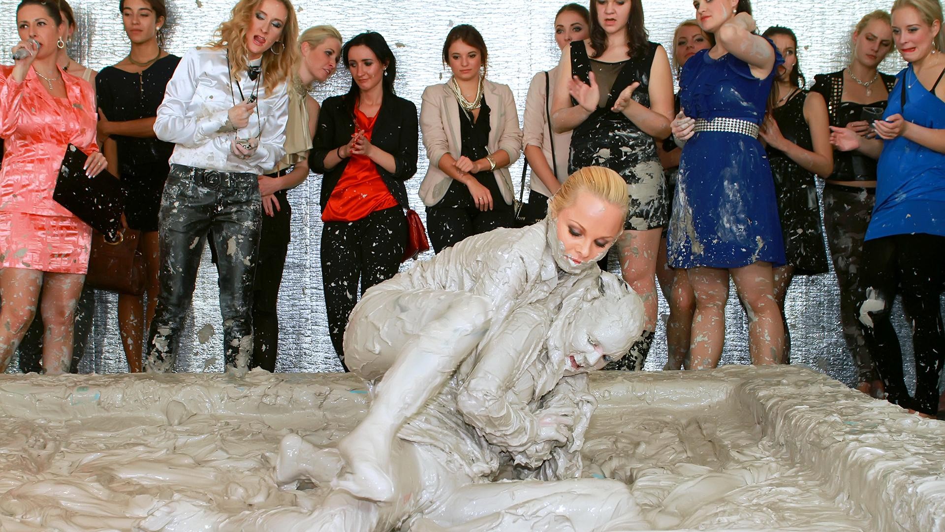 Muddy Wrestling: Sharka Blue Vs. Tanya