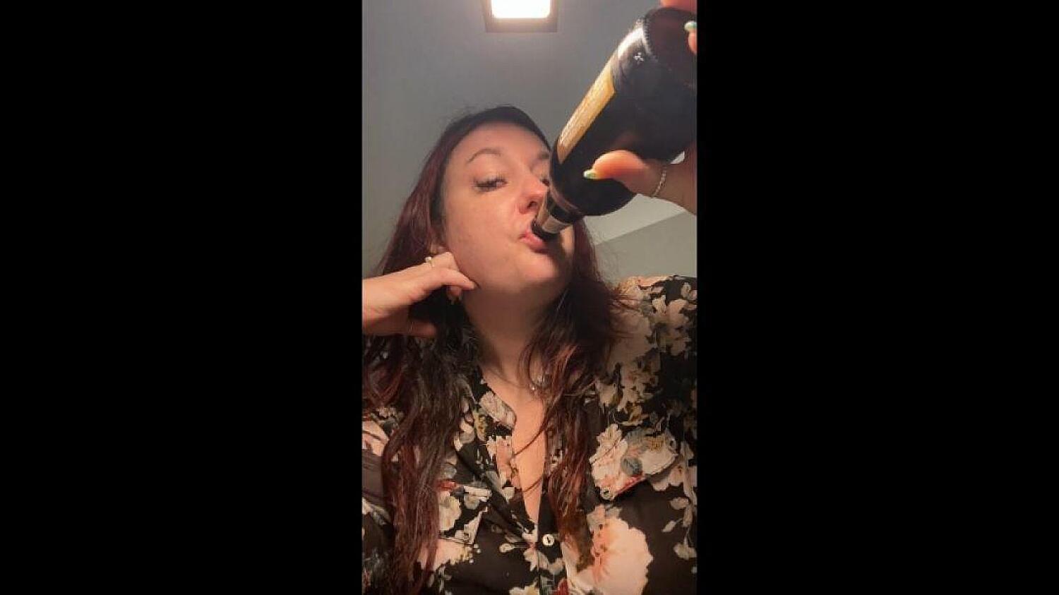 BBW Chugs Root **** While Burping