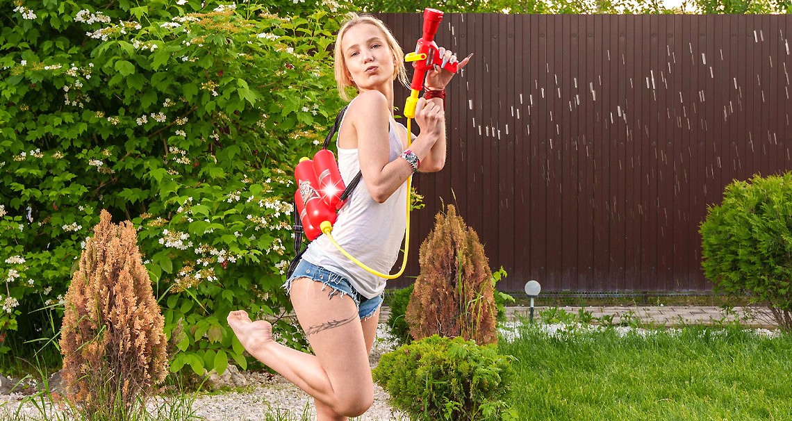 Squirt Gun and Pussy Fun
