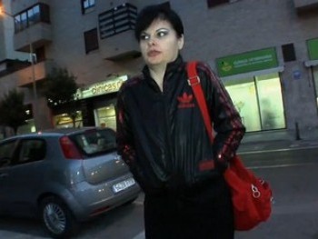 Los Pechotes De Dana Rico y Su Experiencia En El Sexo Hacen Que Un Yogurin Se Corra Dos Veces Con Ella