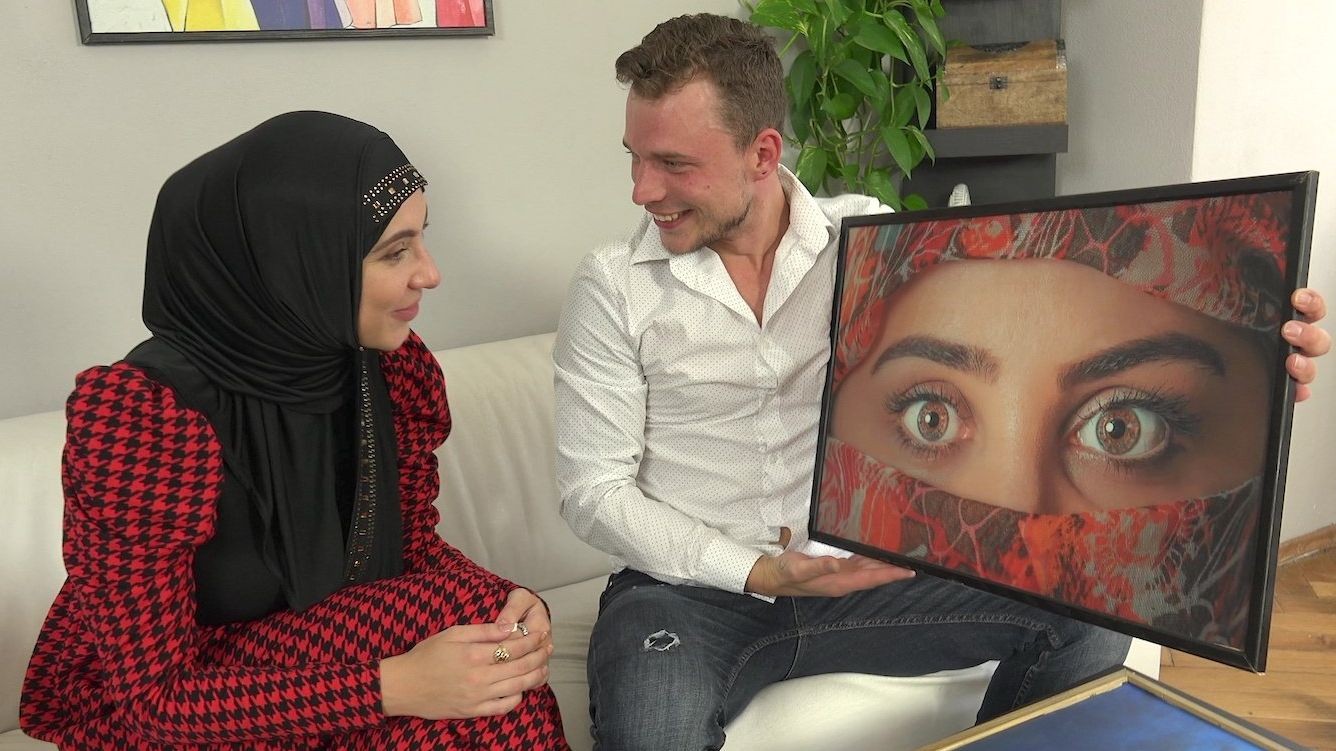 Hot Woman in a Hijab Chose Some Pictures and Some Sex