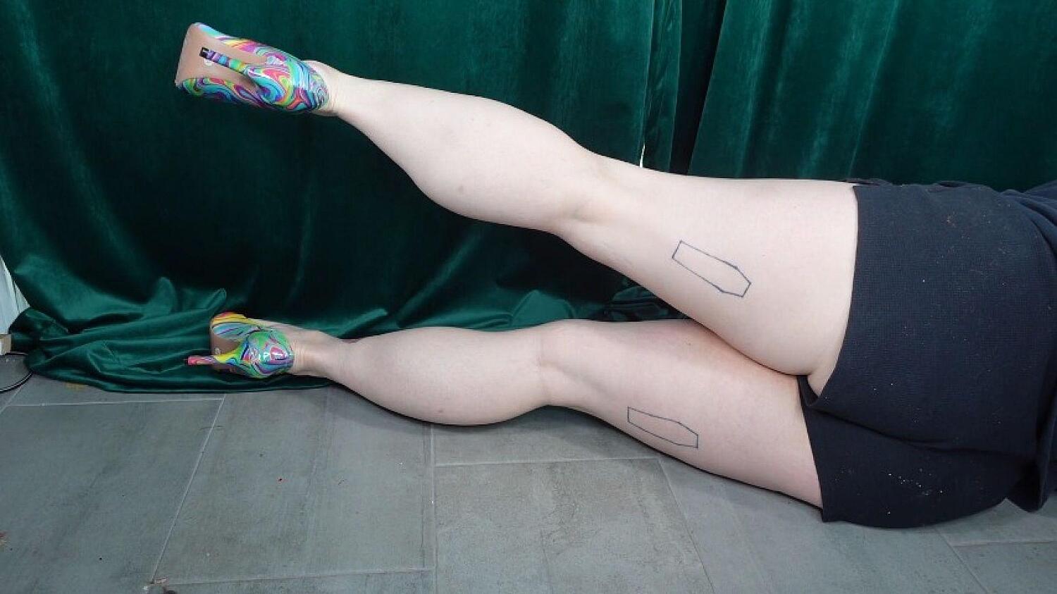 Calves Flex In Tie Dye Pumps