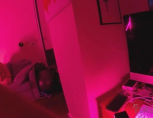 Poppy And Brille Masturbating With Hitcahi Vibrators And Helping Eachother Mutually Orgasm