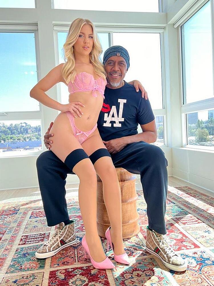 Jazlyn Ray - Screenshot 3 of 4 - Interracial