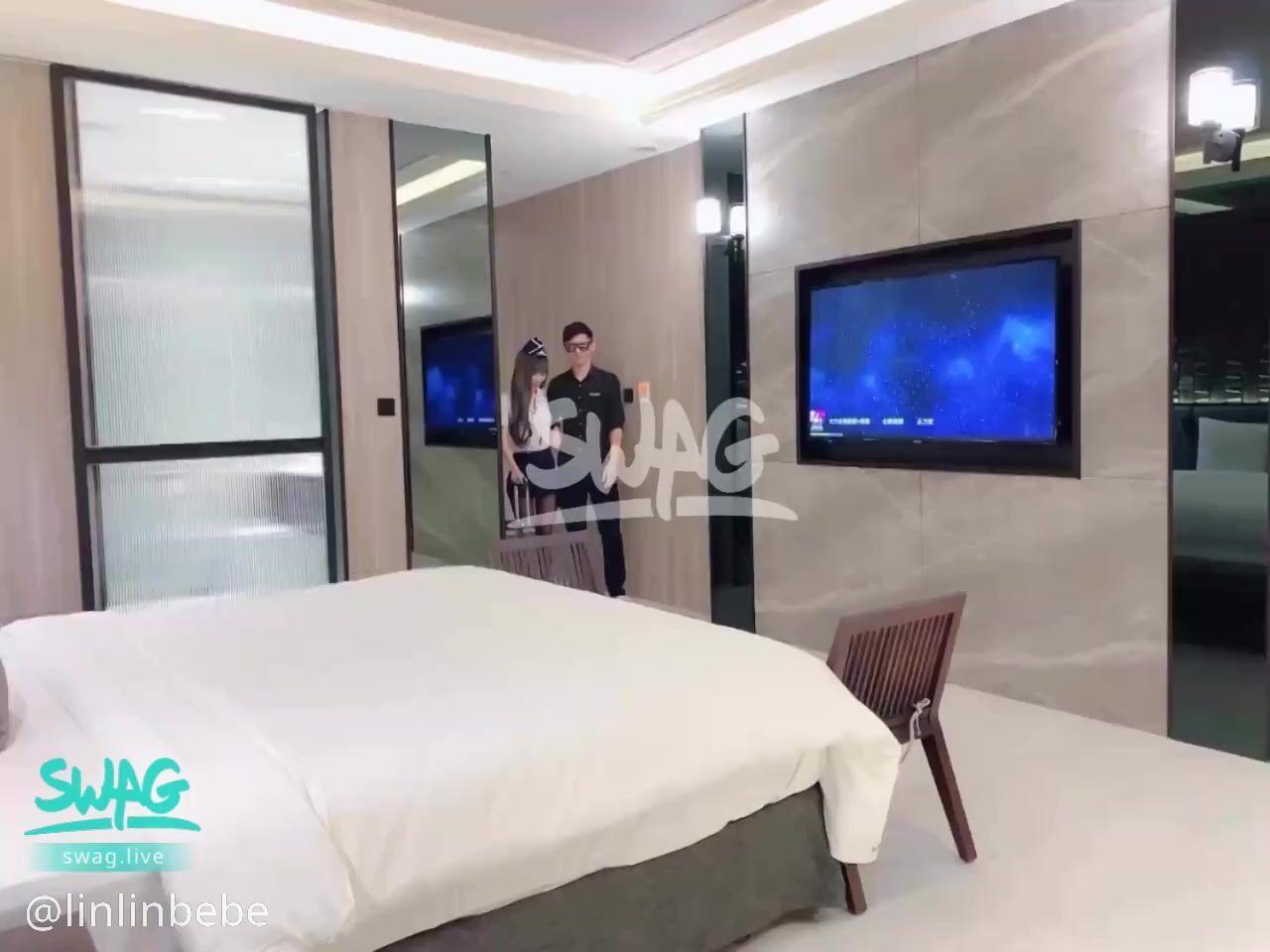 Online Beauty Stewardess Meets Married Man In 30 Minutes Pussy Licking Wife's Phone Check Lots Of Chinese Dialogue