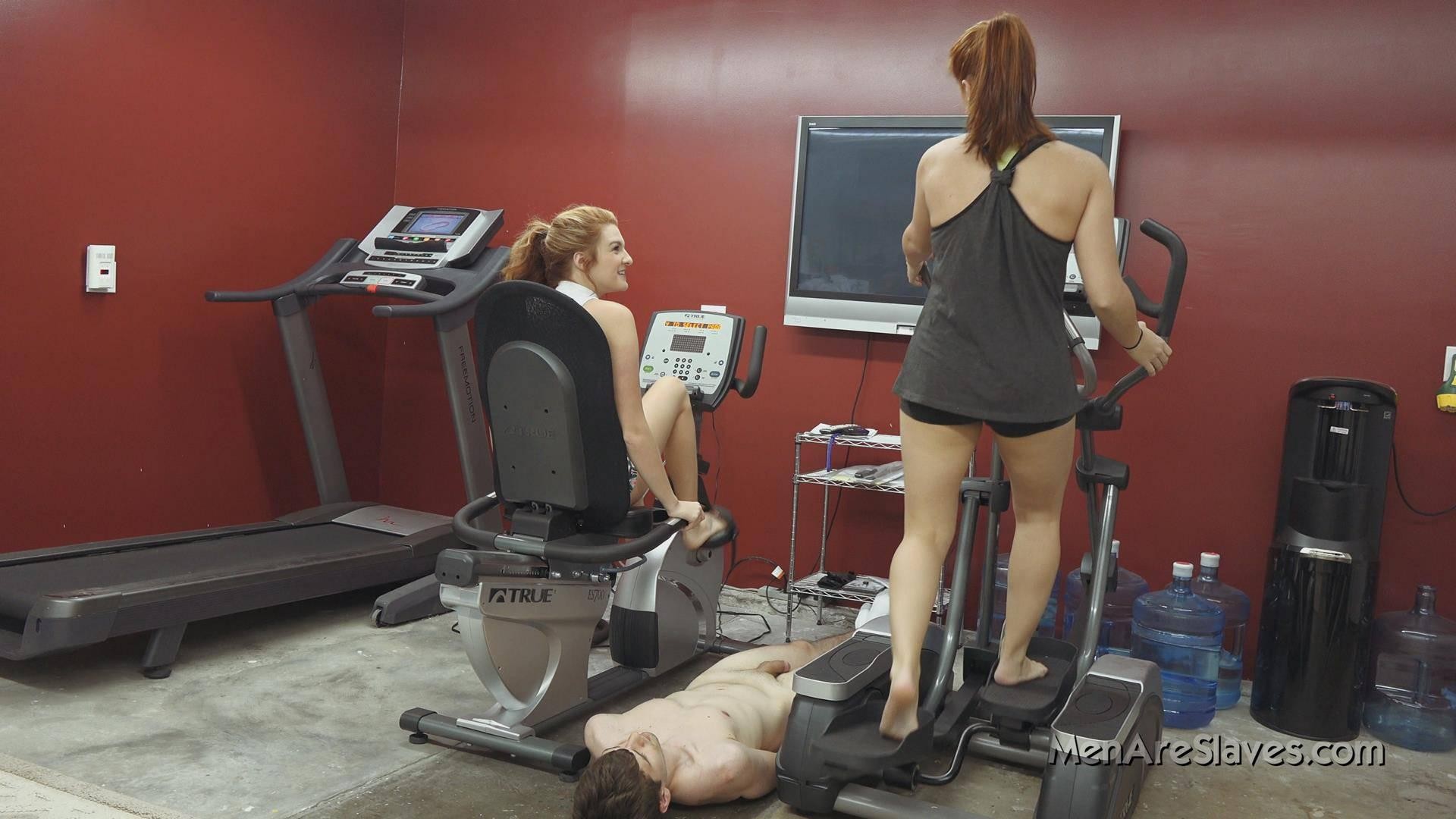 #1025 - Clean the Piggies, Piggy