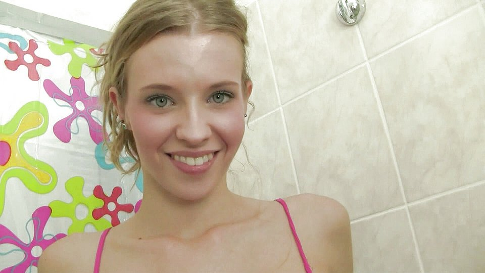 Angel Hott Uses Her Favorite Vibrator on Her Pussy in the Shower