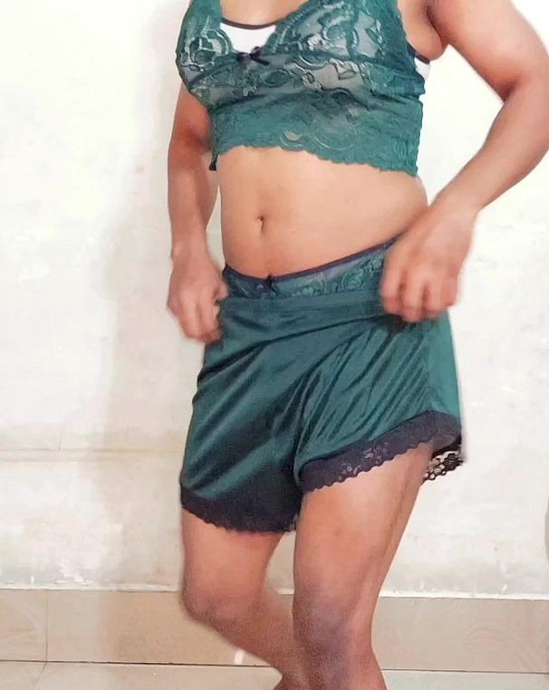 Strip Tease Dance, Nude Sissy Dance