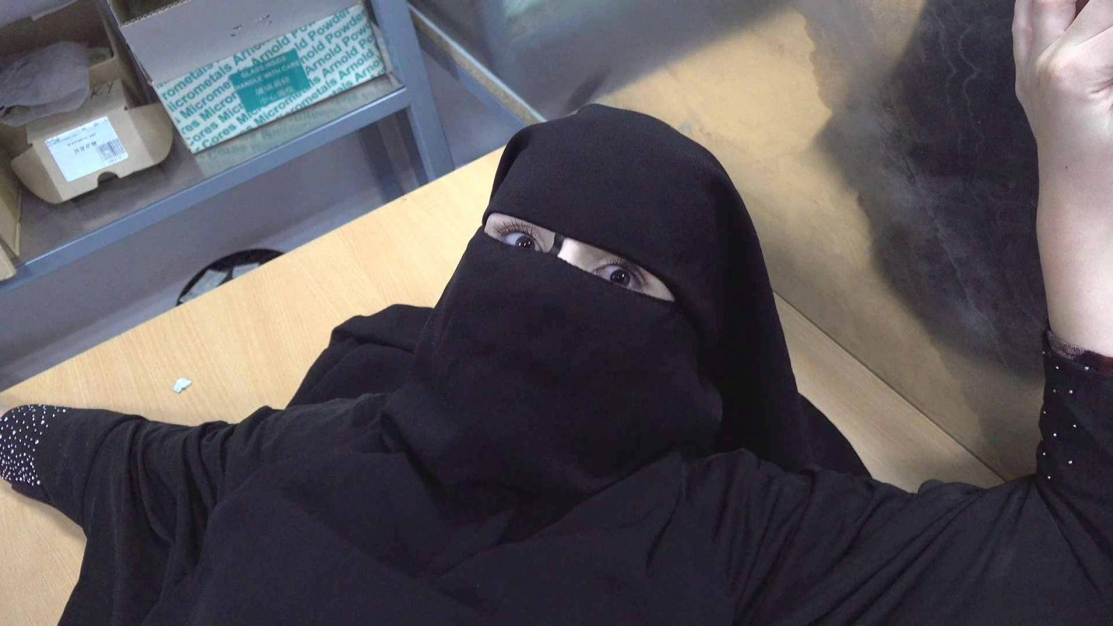 Muslim Darling Gets Rod in Her Cunt