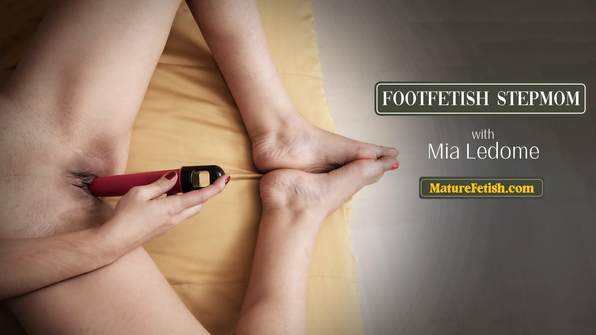 Sexy Feet Stepmom Masturbation Footfetish