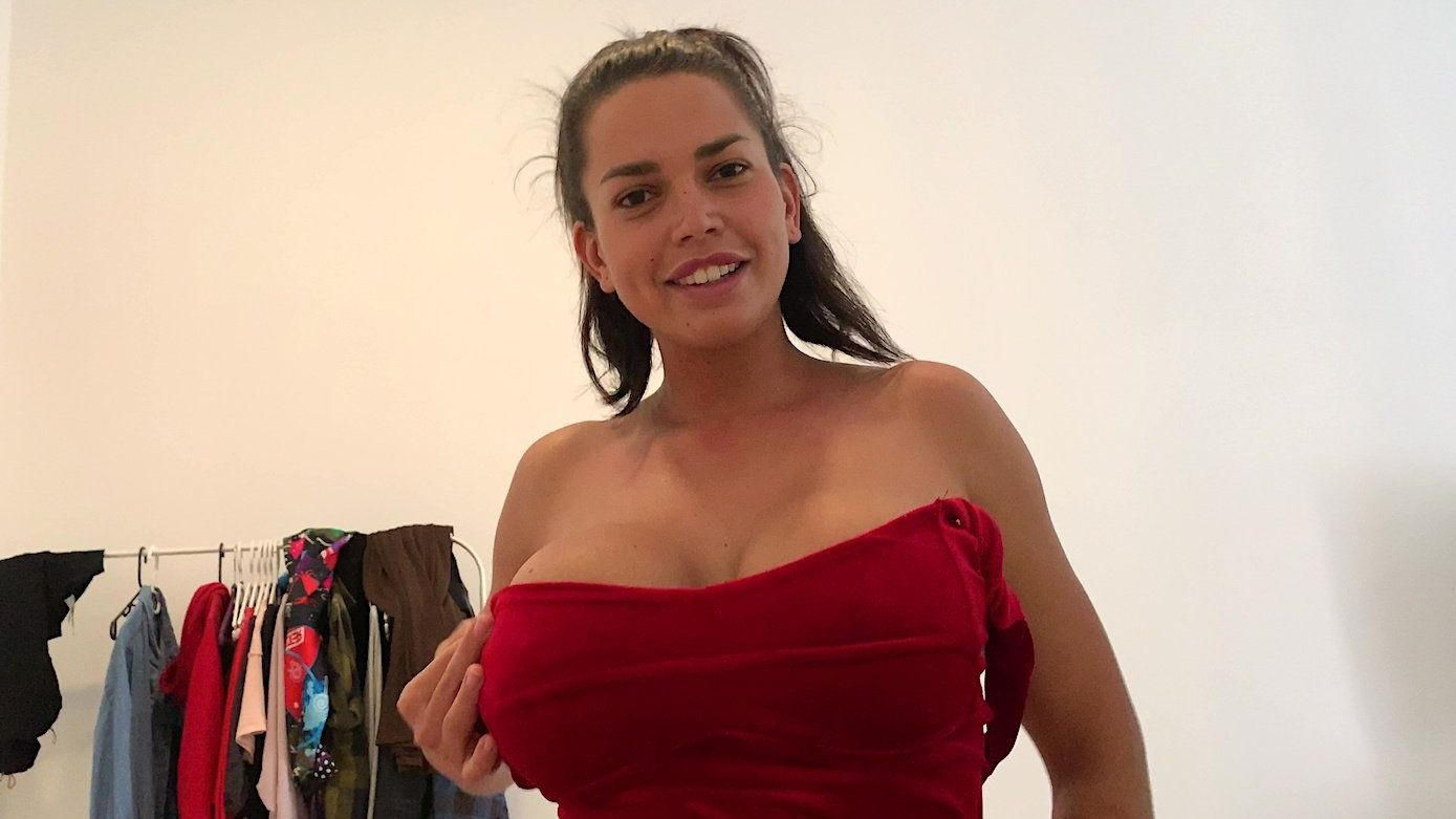 Chloe Lamour Is Enjoying Sex with a Horny Guy