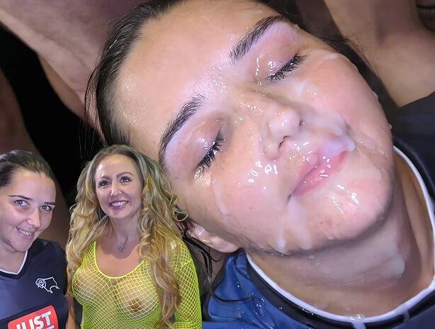 Pixee Takes a Big Face Soaking of Cum